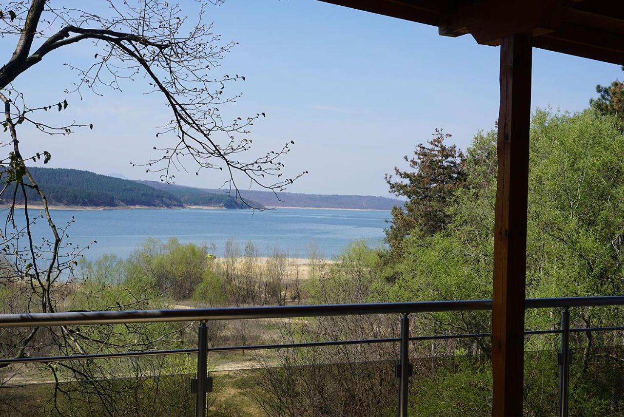 Хотел Златна Котва Kazanlak Exterior photo