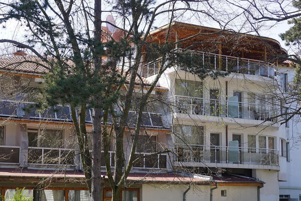 Хотел Златна Котва Kazanlak Exterior photo